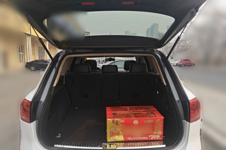 Used Volkswagen Touareg  Trunk