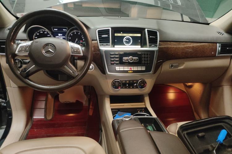 Used Mercedes-Benz M-Class 