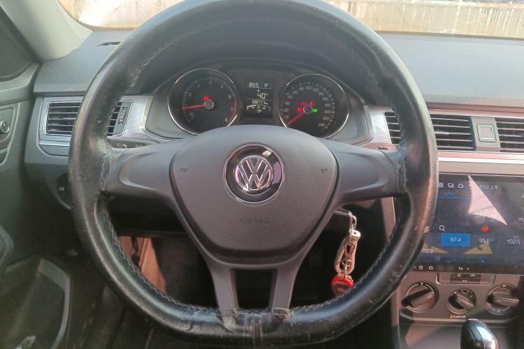 Used Volkswagen Bora 2017 1.6L Automatic Fashion Model