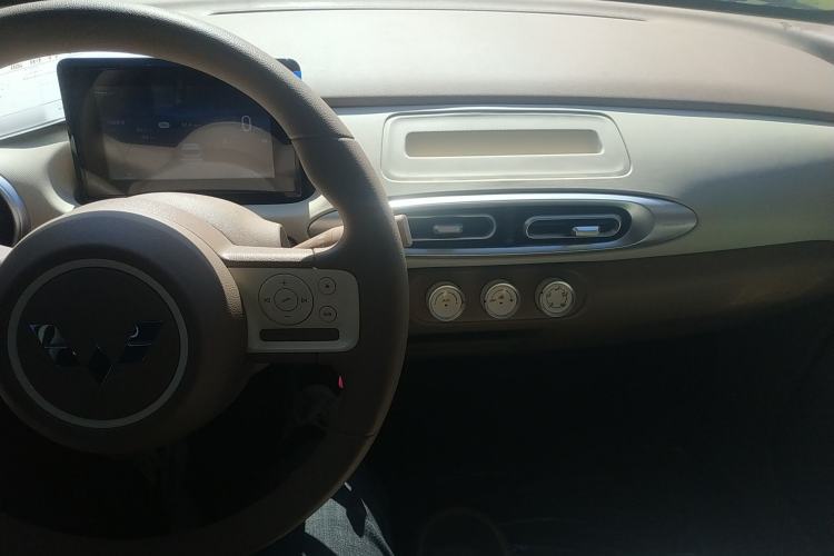 Used Wuling Hongguang MINIEV 2025 Four-Door Version Advanced Edition