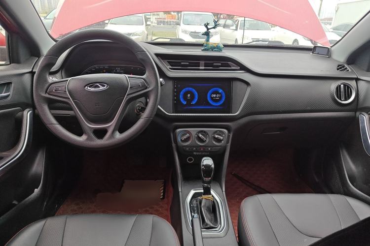 Used Chery Tiggo 3X 2018 1.5L Automatic Comfort Edition Center Console