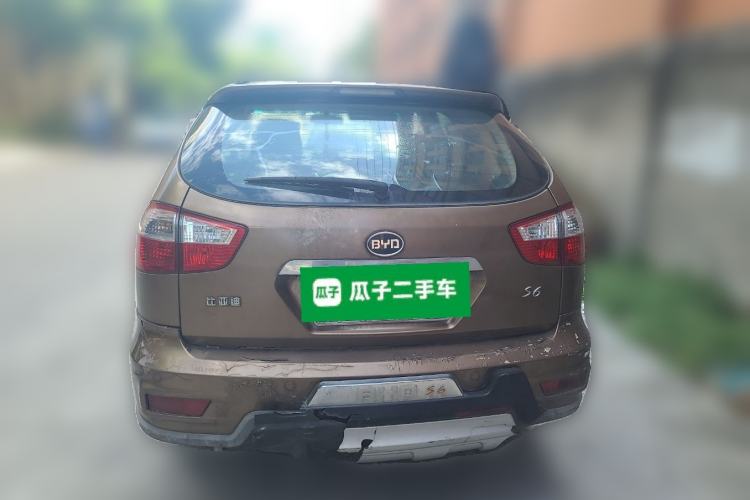 Used BYD S6 2013 Jingyue Edition 2.0L Manual Luxury Model 5 Seats
