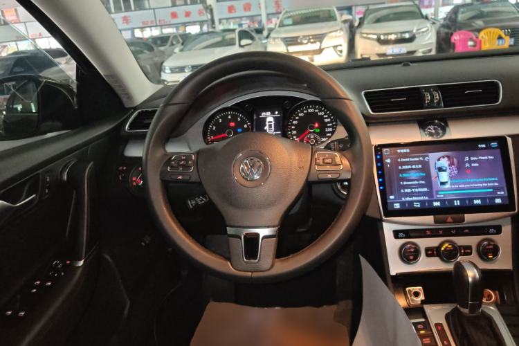 Used Volkswagen Magotan 2015 1.8TSI Advanced Model Steering Wheel