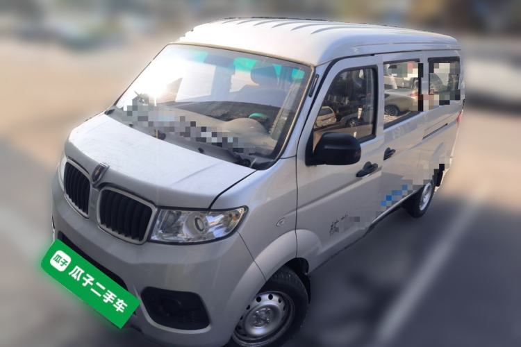 Used Jinbei Hiace X30 2024 1.5L Champion Edition Passenger Vehicle 5/6/7 Seats