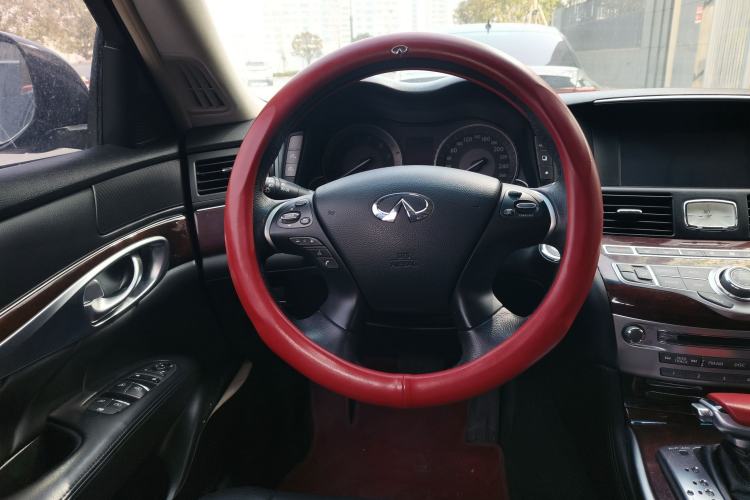 Used Infiniti Q70 2017 Q70L 2.5L Enjoyment Edition
