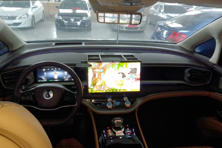 Used Denza D9 2024 DM-i 980 Four-Wheel Drive Prestige Model
