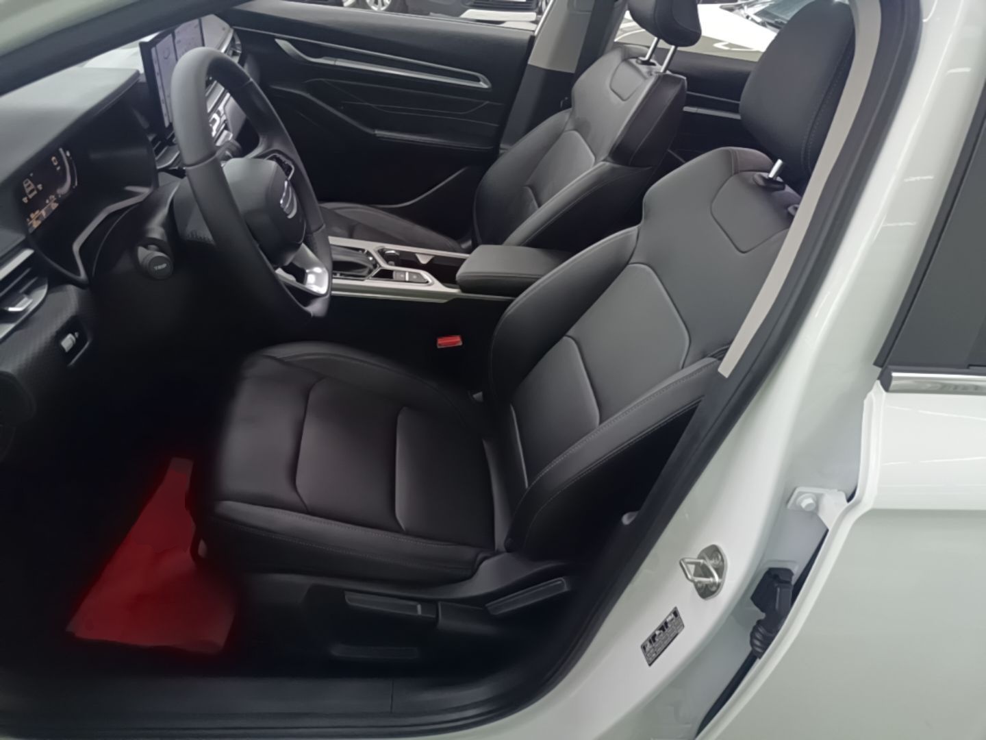 Geely Auto Emgrand 2025 4th Generation 1.5L CVT Luxury Version — снимка 17