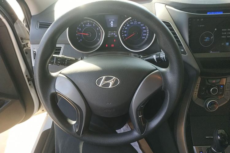 Used Hyundai Elantra (5th Generation / Langdong) 2015 1.6L Automatic Leading Model