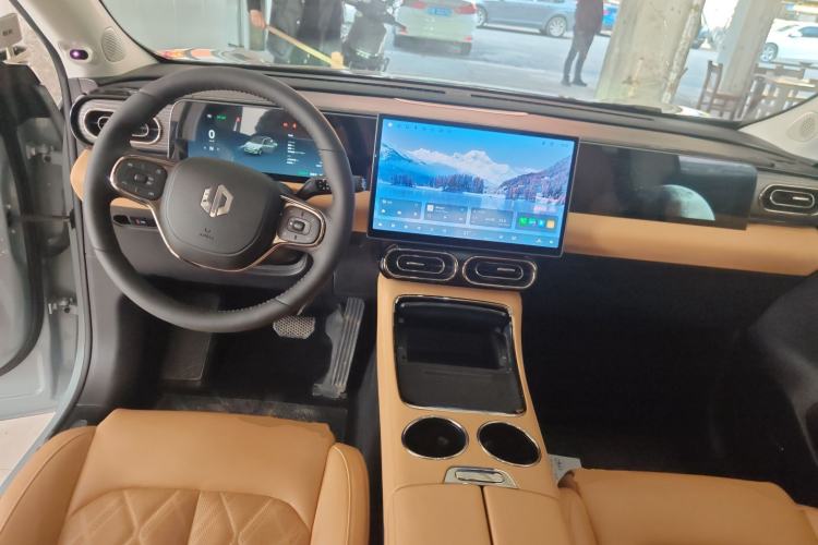 Used Leapmotor C11 2024 All-Electric 580 Luxury Edition
