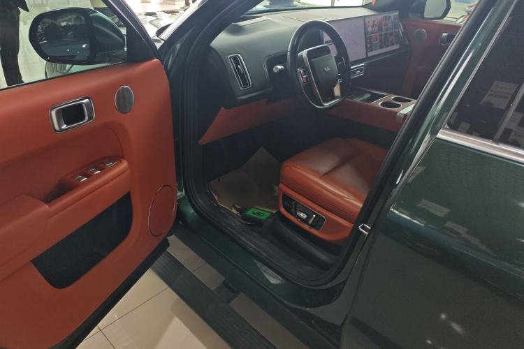 Used Li Auto L8 2023 Pro Model
