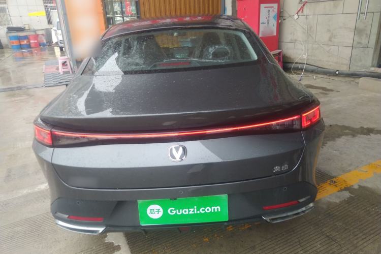 Used CHANGAN Eado 2025 Blue Whale 1.5T 500Bar Prestige Model
