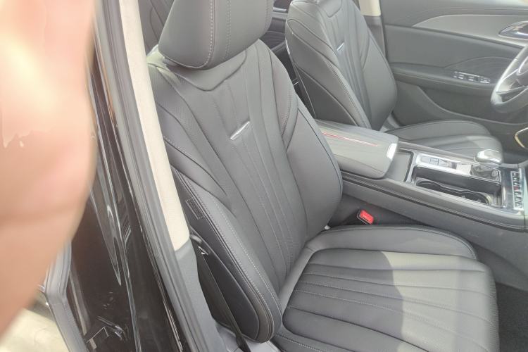 Used Hongqi H5 2024 1.5T DCT Smart Connect Flagship Edition Right Front Seat