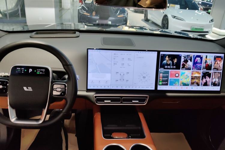 Used Li Auto L6 2024 Pro Model Center Console