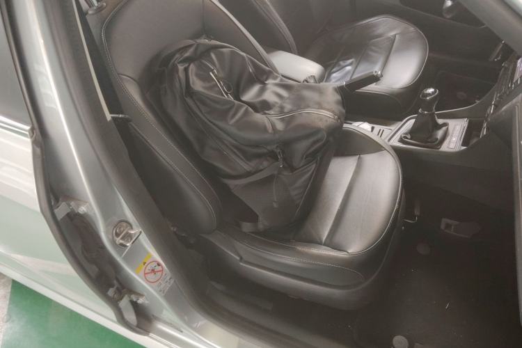 Used Volkswagen Lavida 2015 1.6L Manual Comfort Edition Right Front Seat