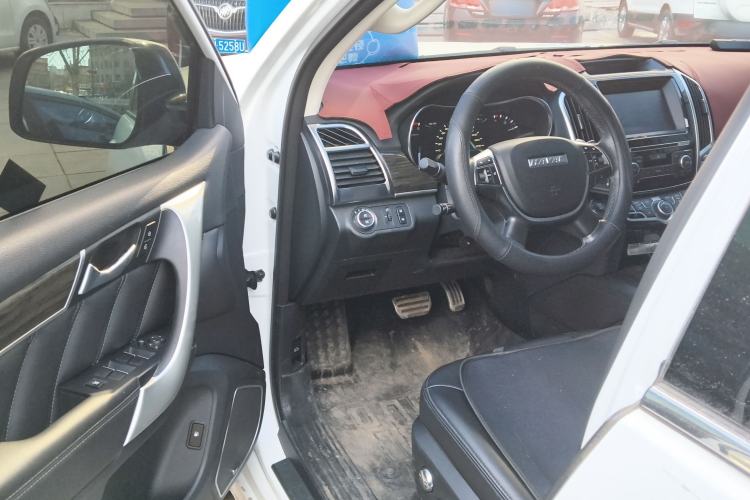 Used Haval H9 2017 2.0T Gasoline 4x4 Luxury 7-Seater