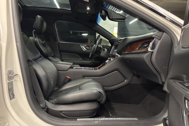 Used Lincoln Continental 2017 2.0T Two-Wheel-Drive Luxury Edition