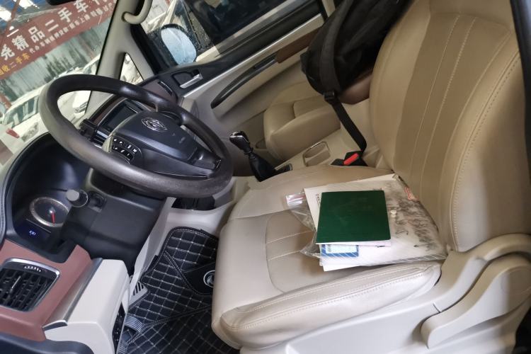 Used FORTHING Lingzhi 2020 M5L 2.0L Luxury 7-Seater Left Front Seat