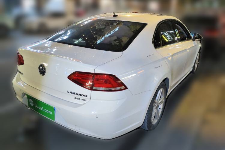 Used Volkswagen Lamando 2018 280TSI DSG Comfort Edition
