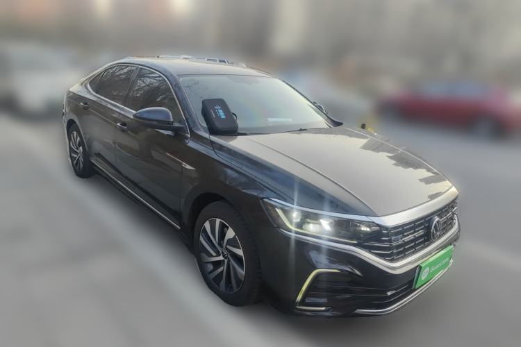 Used Volkswagen Passat New Energy 2022 430 PHEV Hybrid Elite Edition Front Right 45 Deg