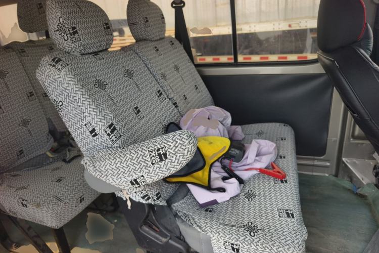 Used Jinbei Hiace King 2021 2.0L Business King Series Comfort Edition Standard Top 9-Seater 1TZS Left Rear Seat