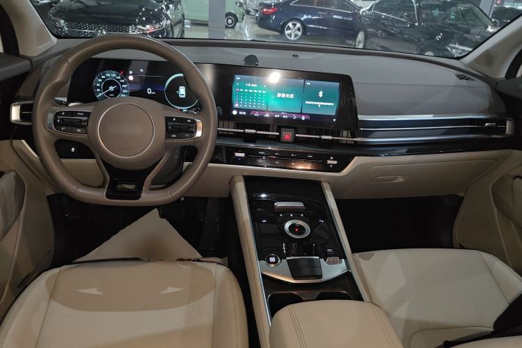 Used Kia Sportage (Chinese Domestic Model) 2023 1.5T Two-Wheel Drive Luxury Edition Center Console