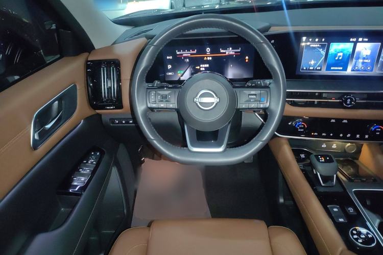 Used Nissan Pathfinder 2024 380 VC-TURBO Four-Wheel Drive Intelligent Driving Version 6 Seats Steering Wheel