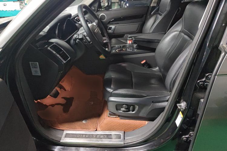 Used Land Rover Discovery 2017 3.0 SC V6 SE Left Front Seat