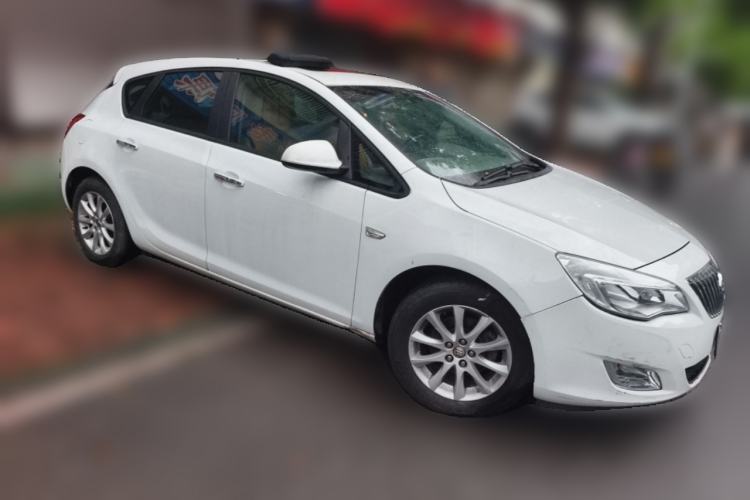 Used Buick GT 2014 XT 1.6L Manual Entry-Level Model Front Right 45 Deg