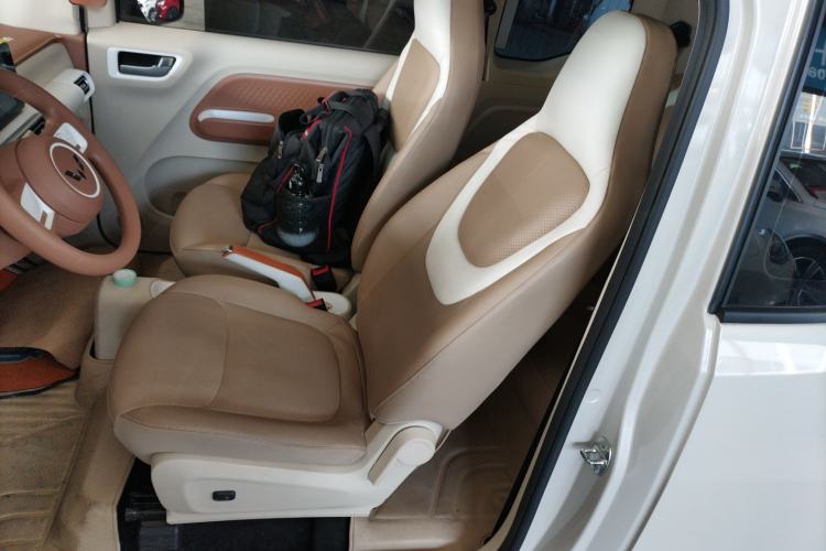 Used Wuling Hongguang MINIEV 2024 3rd Generation 215km Advanced Version
