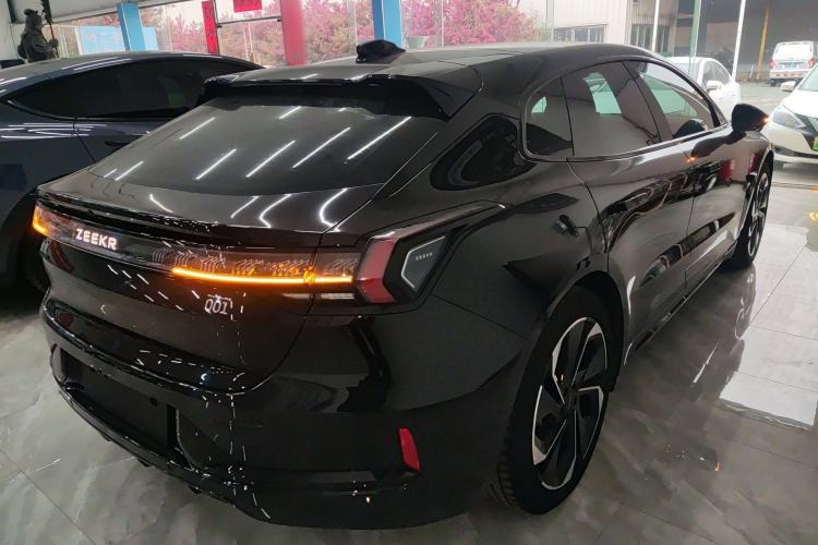 Used Zeekr 001 2023 WE Edition 86 kWh Rear Right 45 Deg