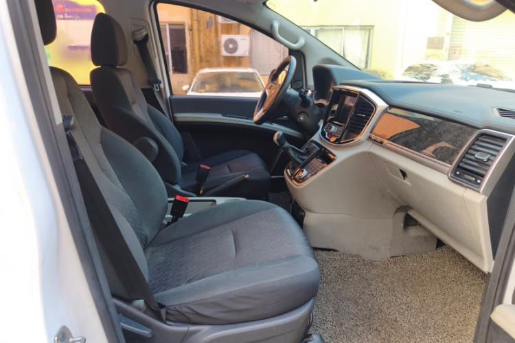 Used JAC Refine M4 2016 2.0L Manual Luxury Version
