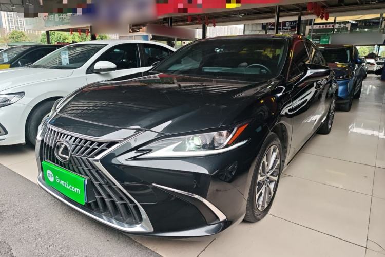 Used Lexus ES 2023 200 Excellence Edition