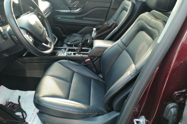 Used Lincoln Corsair 2021 2.0T Two-Wheel Drive Deluxe Edition Left Front Seat