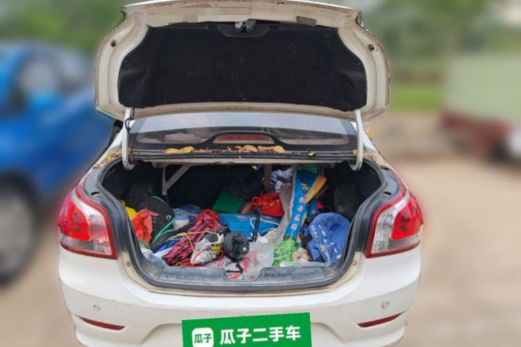 Used Baojun 630 2014 1.5L manual Comfort trim level Trunk