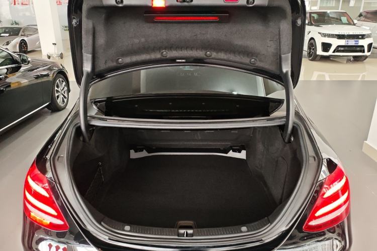 Used Mercedes-Benz E-Class 2018 E 300 L Luxury Model
