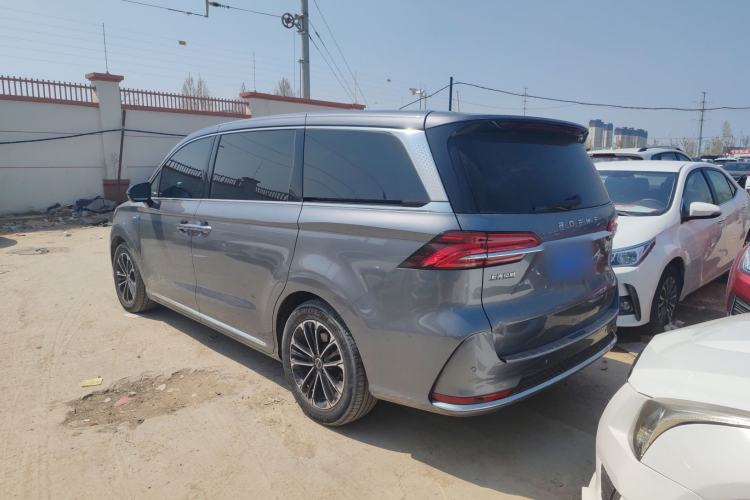 Used Roewe iMAX8 2022 400TGI Prestige Edition
