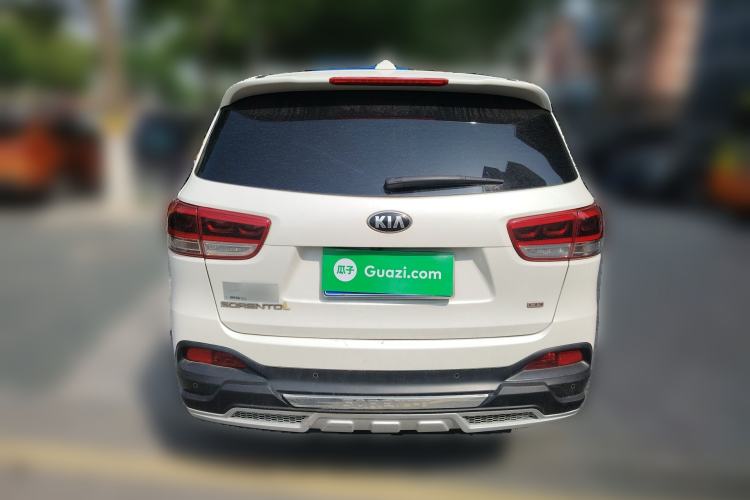 Used Kia Sorento 2015 Sorento L 2.4L Gasoline 4WD Elite Edition 7 Seats China IV Standard
