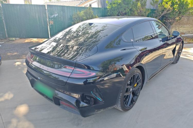 Used Xiaomi Auto SU7 2024 Four-Wheel Drive Ultra-Long Range Advanced Intelligent Driving Max Edition