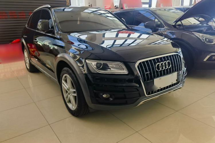 Used Audi Q5 2017 Plus 40 TFSI Technology Model