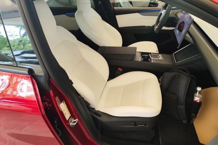 Used Tesla Model Y 2026 Facelifted Long-Range Rear-Drive Model Right Front Seat