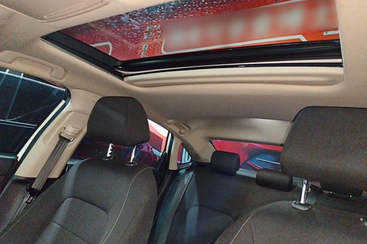 Used Honda Civic 2023 240TURBO CVT Dynamic · Center Stage Special Edition Headliner