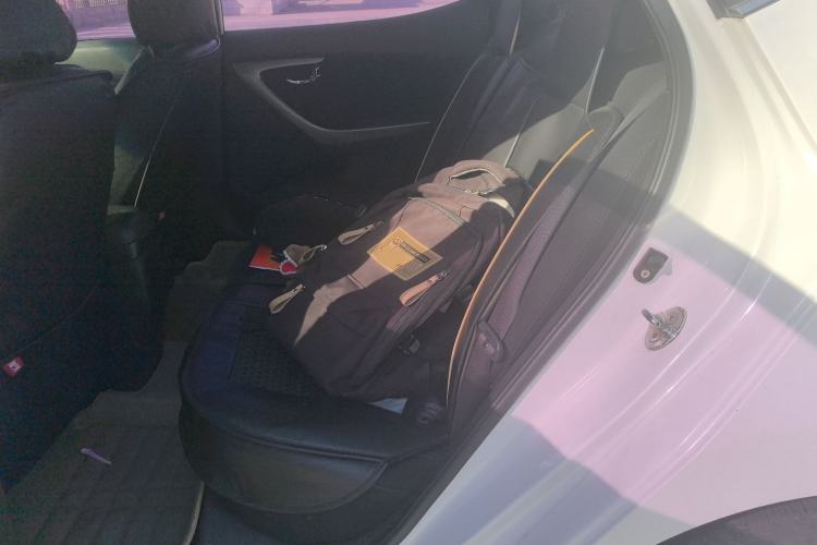 Used Hyundai Elantra (5th Generation / Langdong) 2013 1.6L Automatic Leading Model Left Rear Seat