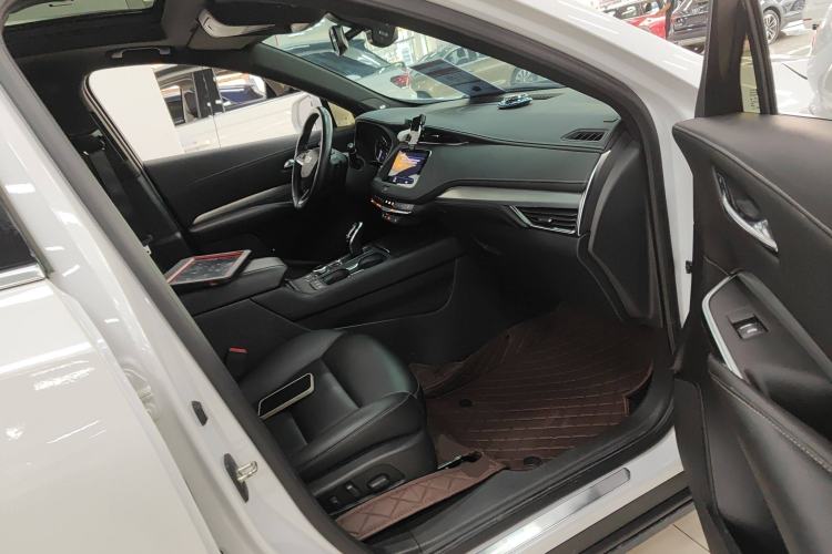 Used Cadillac XT4 2021 28T Two-Wheel Drive Leading Version