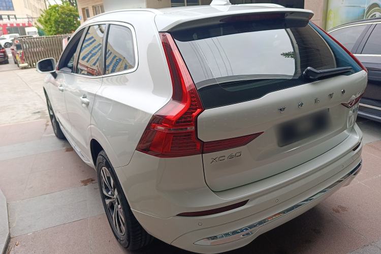 Used Volvo XC60 2023 B5 4x4 Smart Luxury Edition
