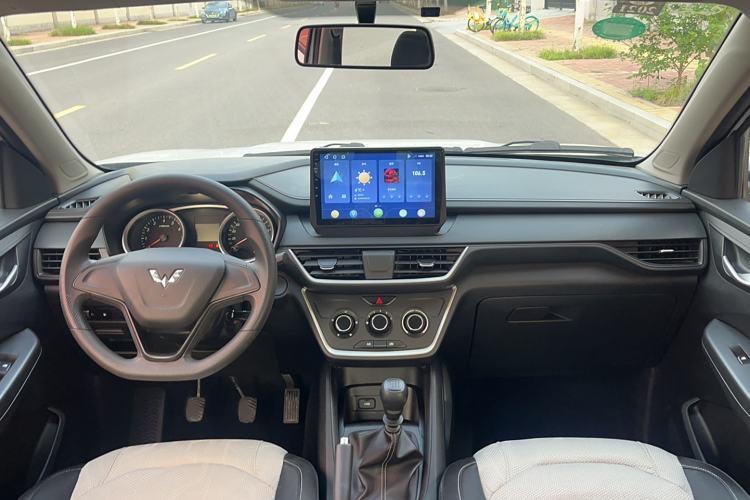 Used Wuling Hongguang S3 2019 1.5L Manual Standard Version China VI Standard