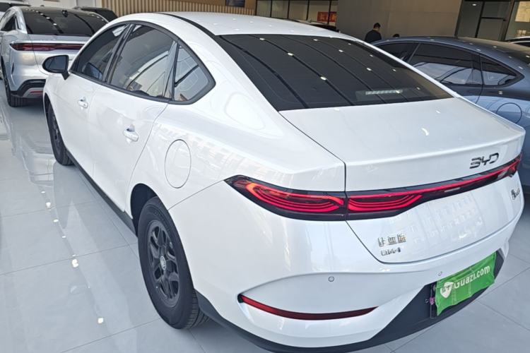 Used BYD Qin PLUS 2025 DM-i Smart Drive 55KM Leading Model
