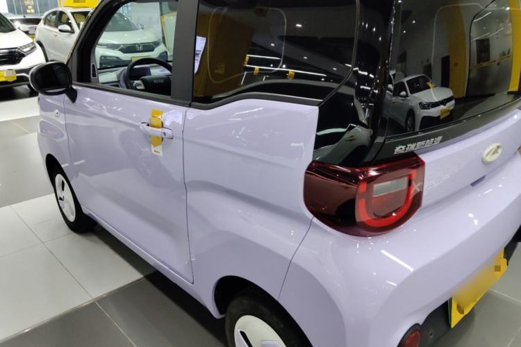 Used Chery QQ Ice Cream 2022 120km Conical Shape Lithium Iron Phosphate
