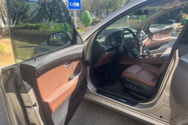 Used BMW 5 Series GT 2014 535i Leading Model