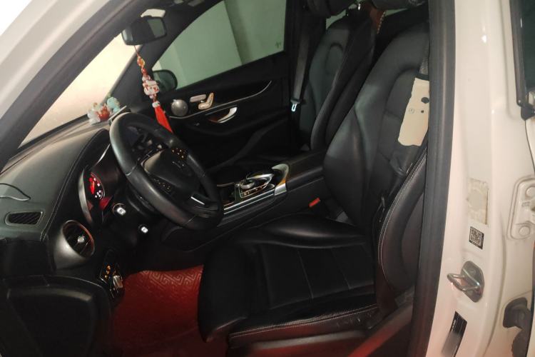 Used Mercedes-Benz GLC 2017 GLC 260 4MATIC Luxury Model
