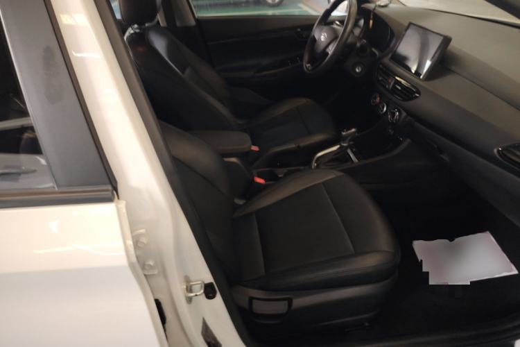 Used Hyundai Celesta 2018 1.6L Automatic GL Enjoyment Edition China VI compliant Right Front Seat